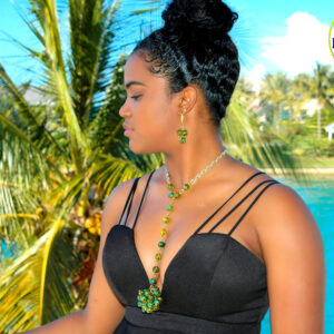 Beautiful Green & Yellow Cat's Eye Pendulum Necklace & Earring Set.