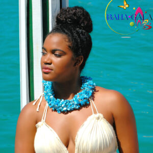 Stunning 3 Piece Turquoise Mother of Pearl Set.