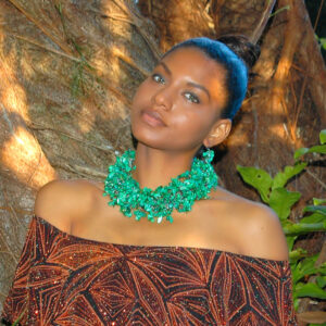 Gorgeous Emerald Mother of Pearl Necklace & Earring Set.