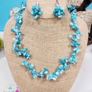 Turquoise Mother of Pearl chips Necklace Set. Accented with crystals.