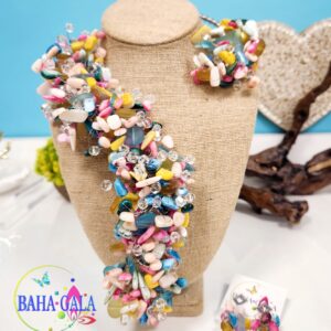 Multicolored Mother of Pearl & Crystals Necklace Set.