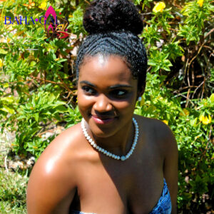 Elegant Freshwater Pearls Necklace Set.