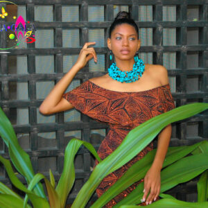Gorgeous Turquoise & Black Crystals Necklace & Earring Set.